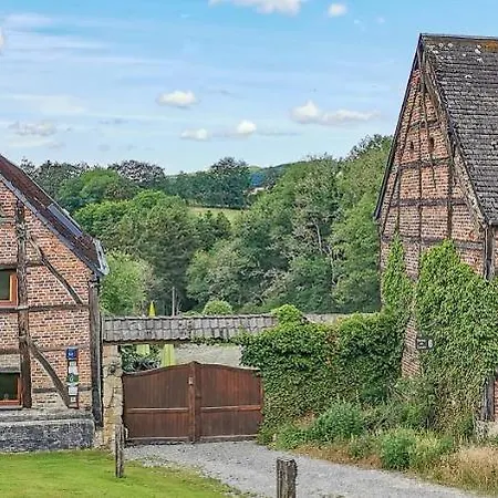 Ferme De Leuze Rustieke Nabij Durbuy, Eigen Laadpalen فندق مبيت وإفطار