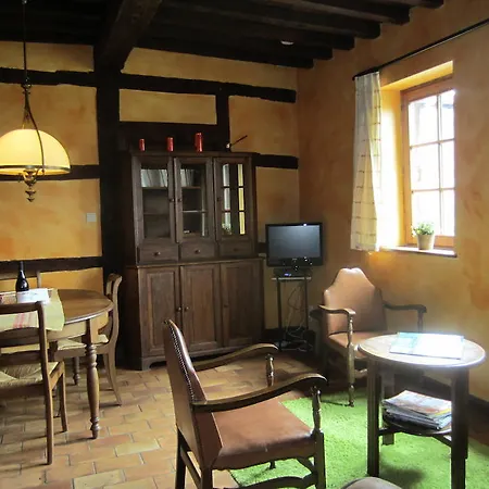 فندق مبيت وإفطار Ferme De Leuze Rustieke Nabij Durbuy, Eigen Laadpalen Somme-Leuze