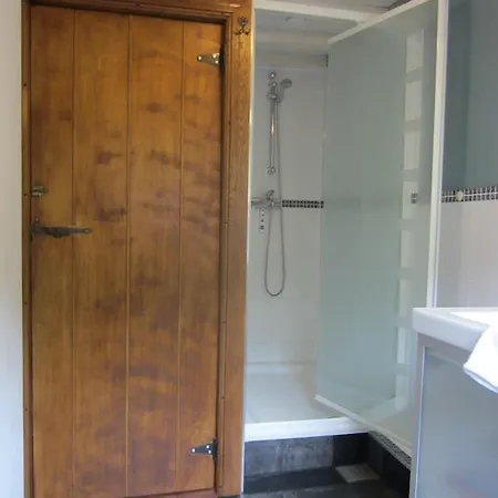 Bed & Breakfast Ferme De Leuze Rustieke Nabij Durbuy, Eigen Laadpalen 2*