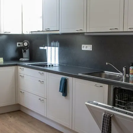 Ferme De Leuze Rustieke Nabij Durbuy, Eigen Laadpalen فندق مبيت وإفطار